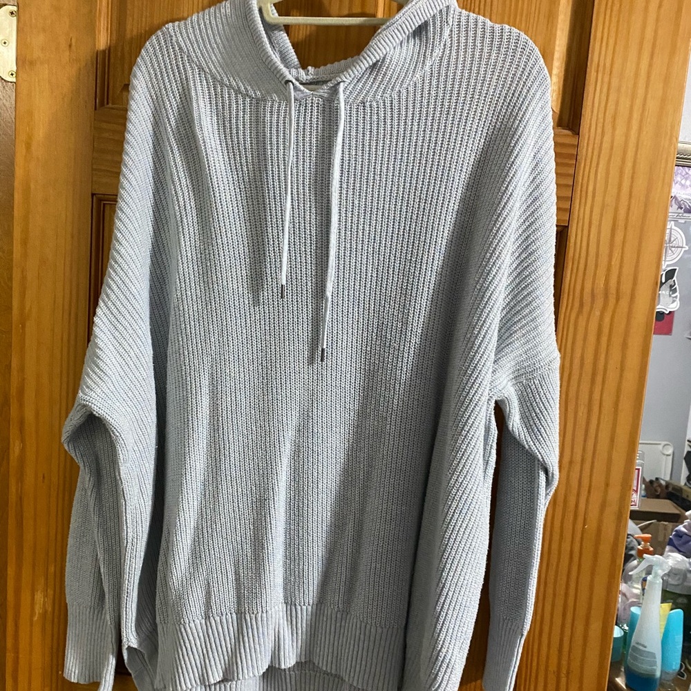 American eagle oversized sweater